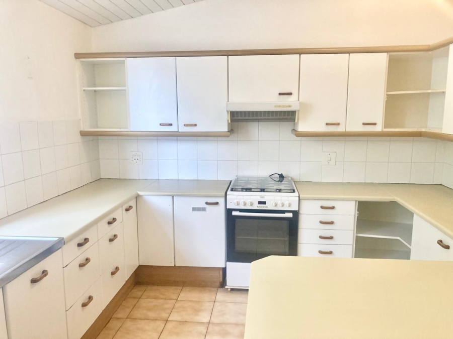To Let 5 Bedroom Property for Rent in Rondebosch Western Cape